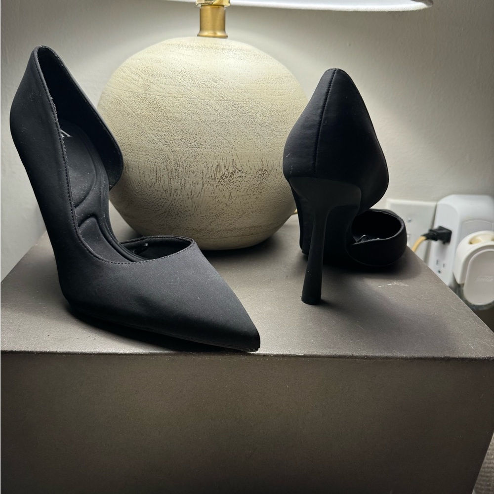 Zara black pumps